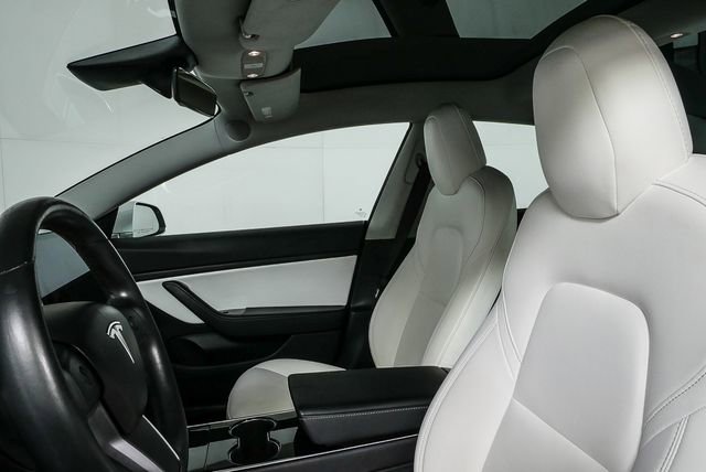 Used 2019 Tesla Model 3 Standard Range Plus RWD image 2