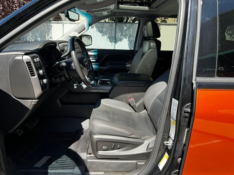 Used 2018 GMC Sierra 1500 SLT w/ All Terrain Package AWD/4WD image 18