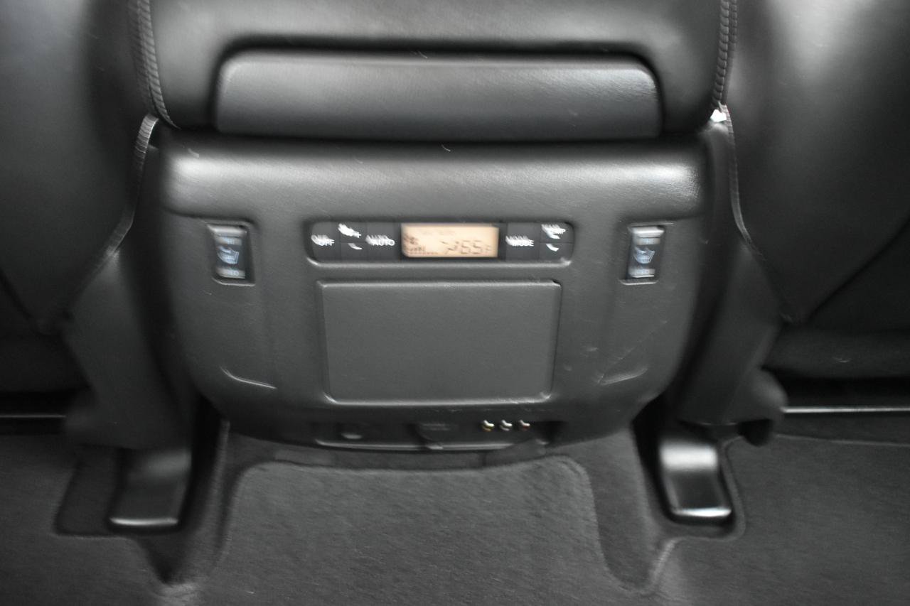 Used 2017 INFINITI QX80 2WD w/ Deluxe Technology Package image 43