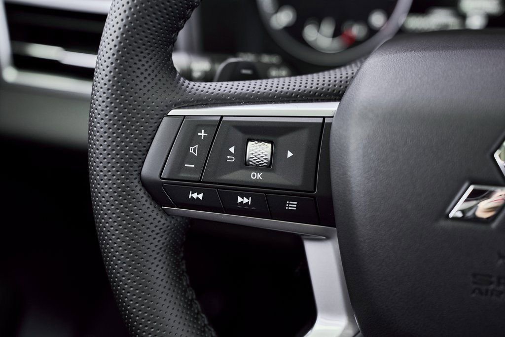 New 2026 Mitsubishi Outlander SE FWD image 37