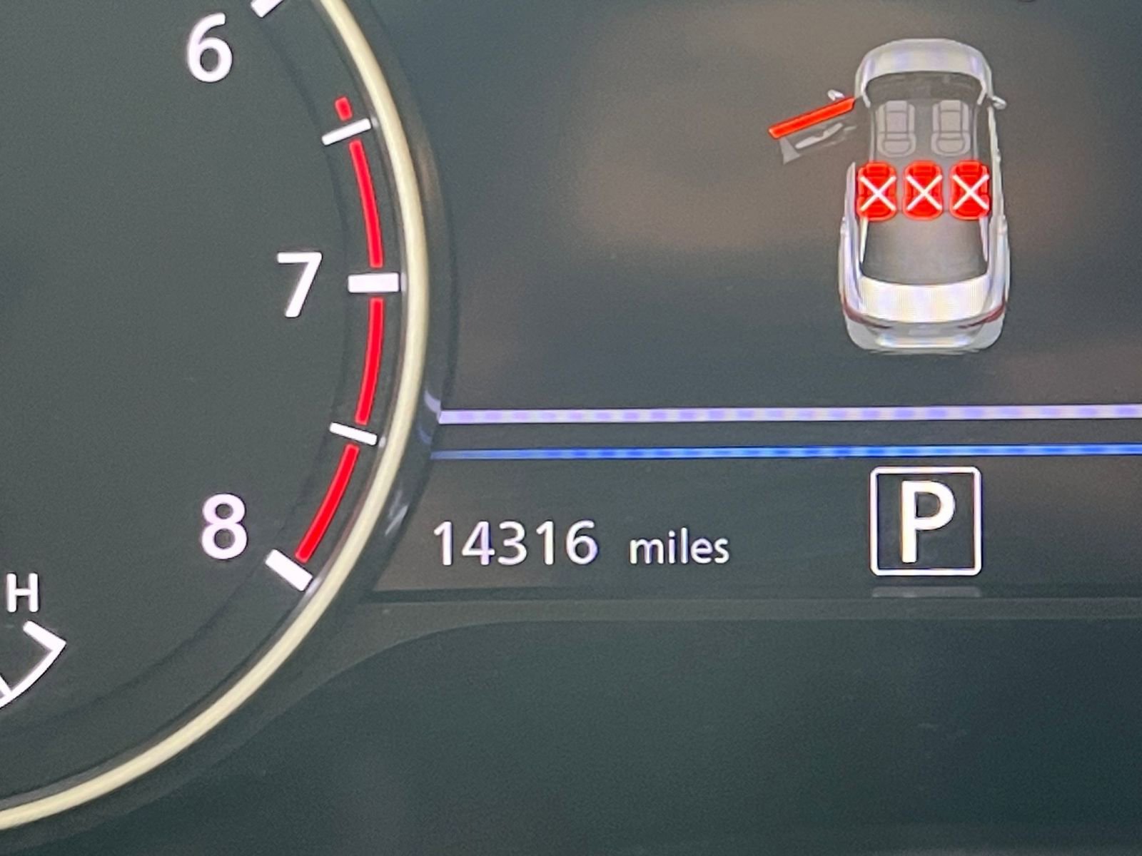 Used 2025 Nissan Sentra SV image 40