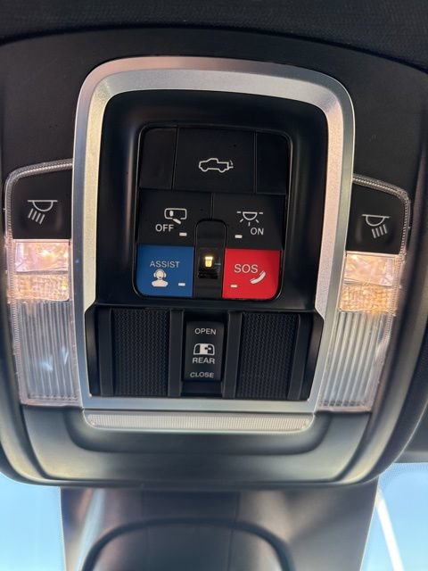 Used 2022 RAM 2500 Laramie AWD/4WD image 29