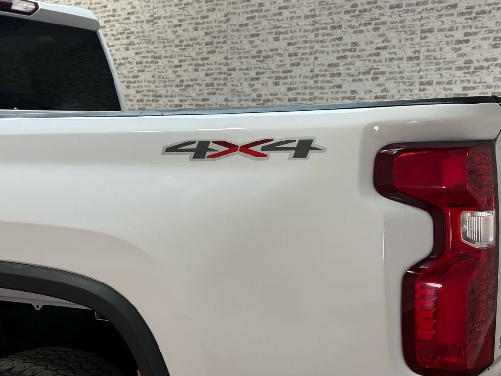 Used 2024 Chevrolet Silverado 2500 Custom w/ Custom Value Package image 6
