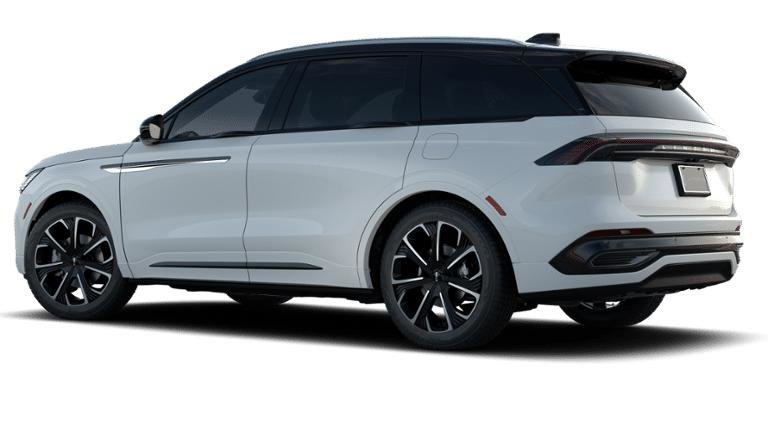 New 2026 Lincoln Nautilus Reserve image 2