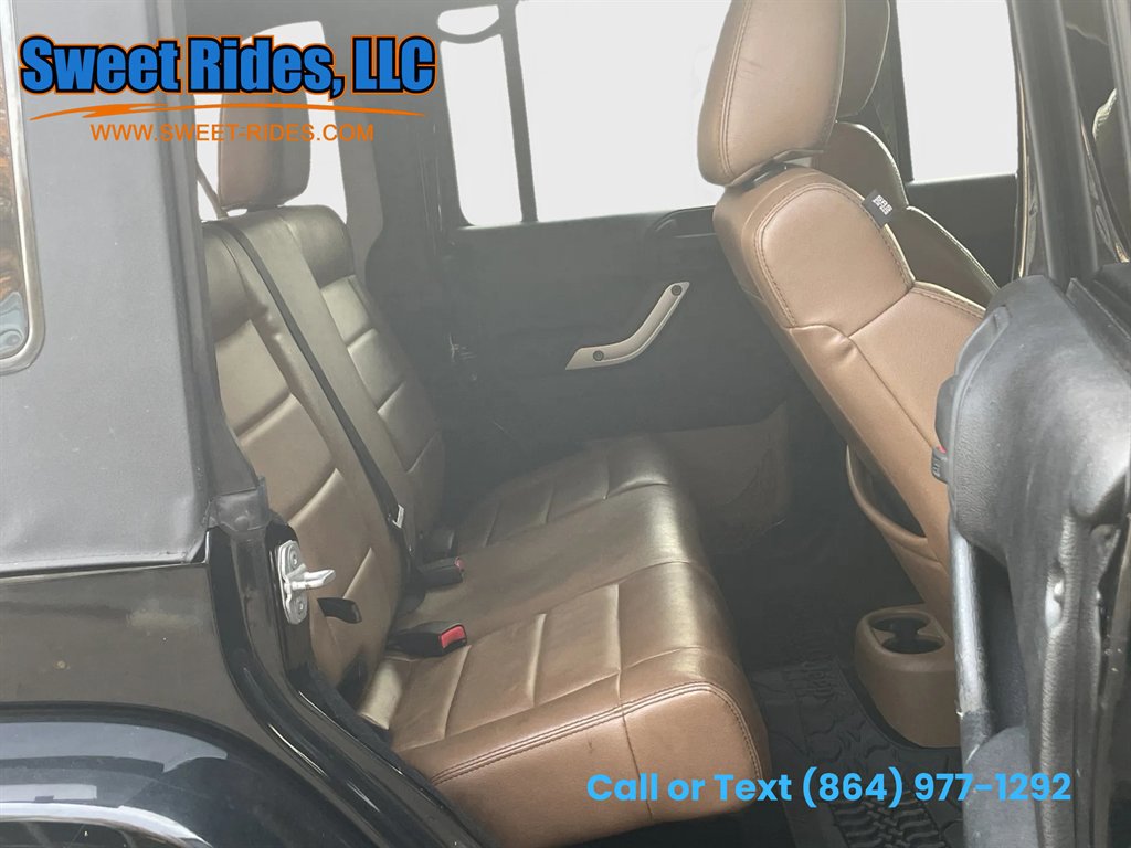 Used 2011 Jeep Wrangler Unlimited Sahara w/ Connectivity Group image 11