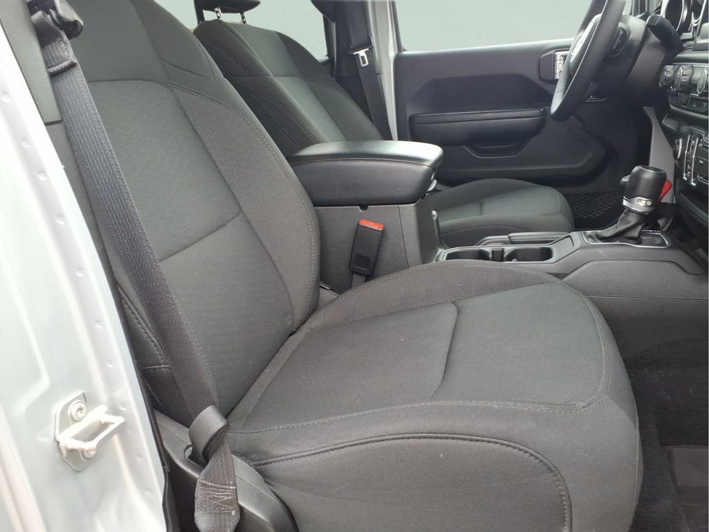 Used 2023 Jeep Wrangler Sport image 13