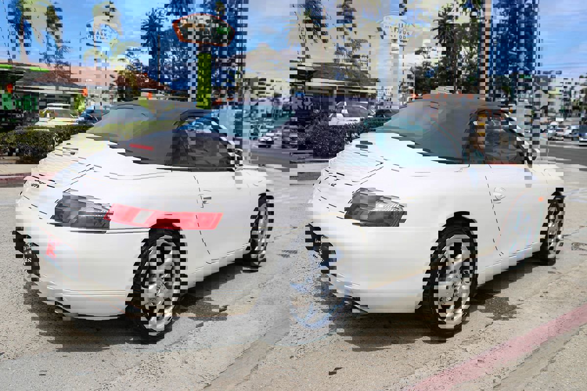 Used 2000 Porsche 911 Cabriolet image 6