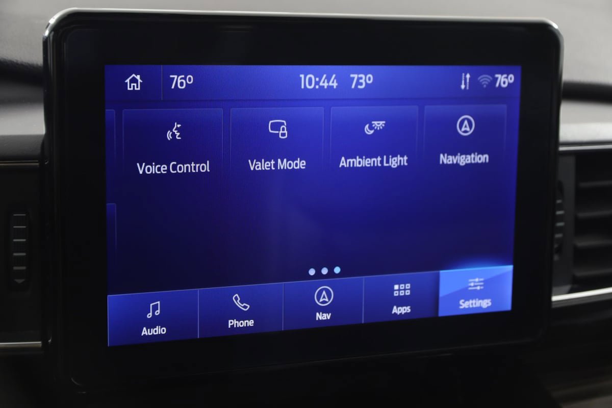 Used 2023 Ford Explorer Limited w/ Equipment Group 301A AWD/4WD image 37