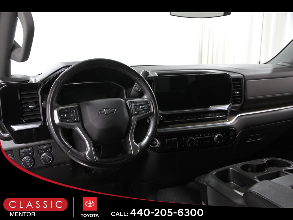 Used 2023 Chevrolet Silverado 1500 RST w/ Z71 Off-Road Package image 7