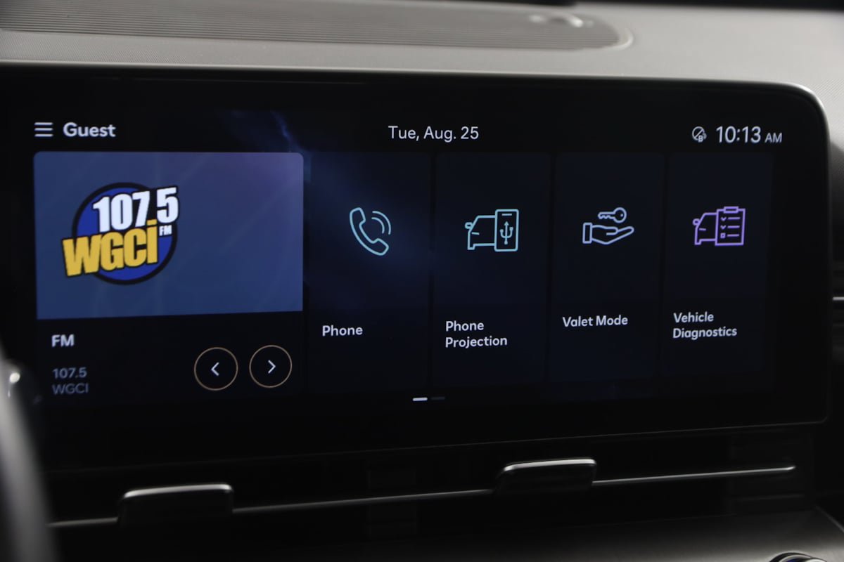 Used 2024 Hyundai Kona SEL FWD image 28