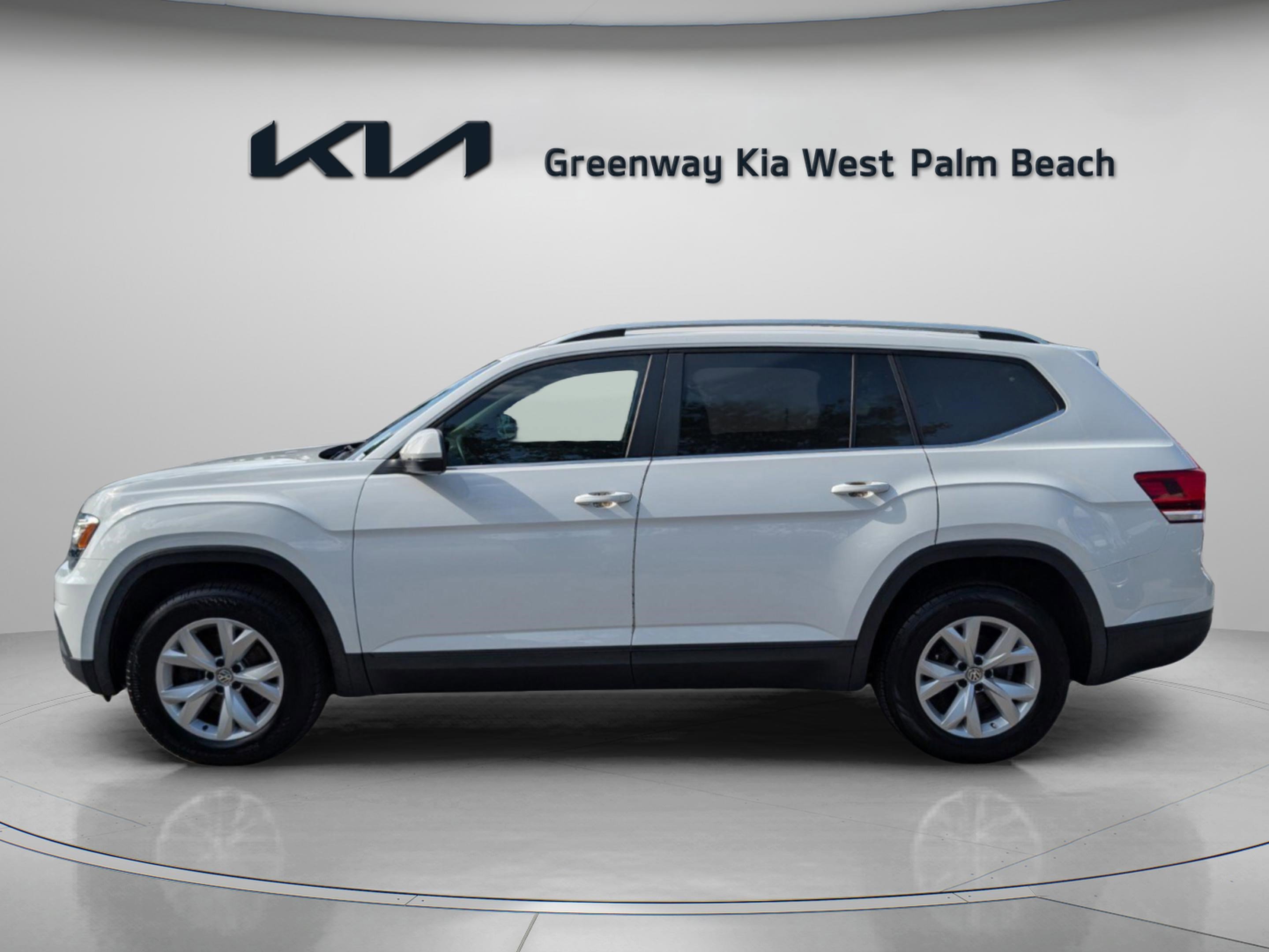 Used 2019 Volkswagen Atlas S FWD image 4
