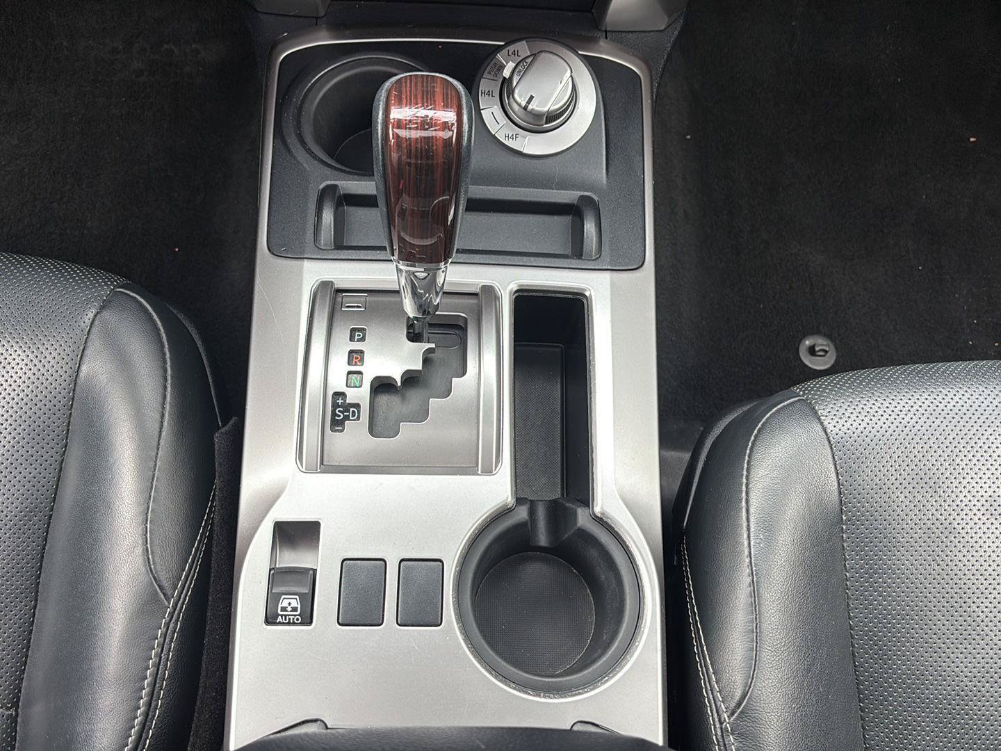 Used 2018 Toyota 4Runner Limited AWD/4WD image 29