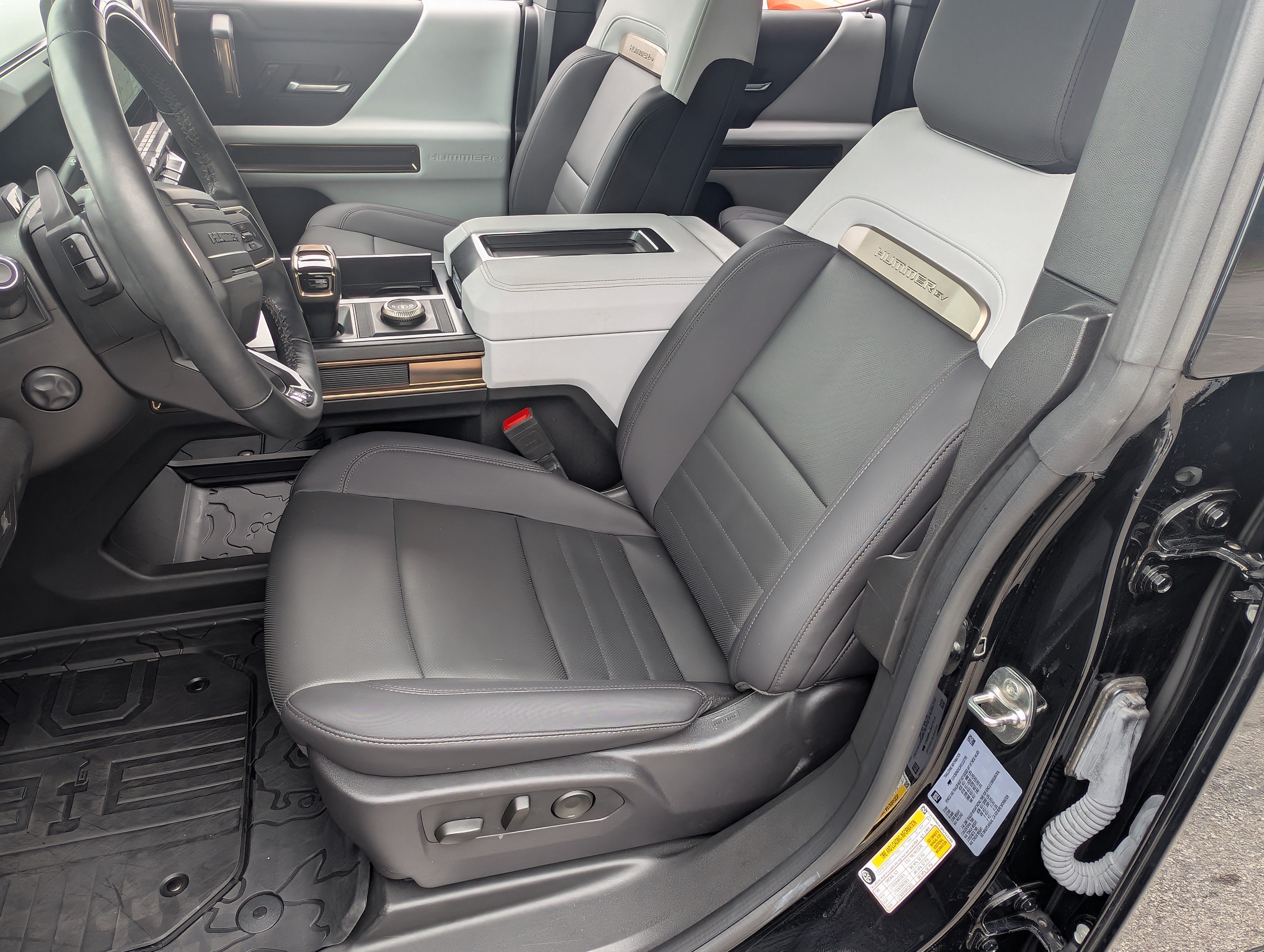 Used 2024 GMC Hummer EV 2X AWD/4WD image 16