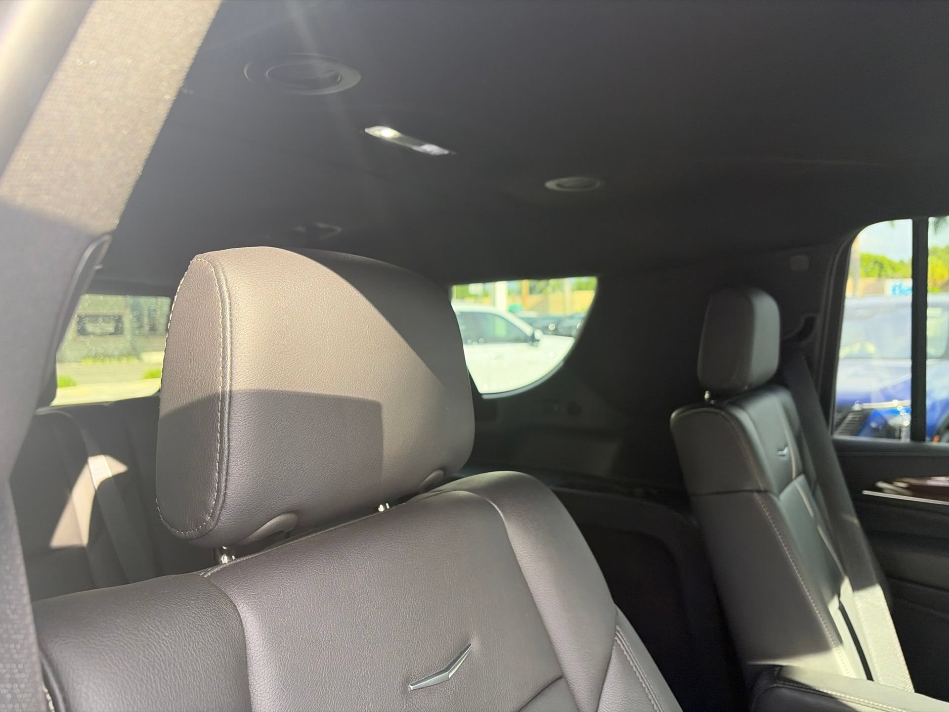 Certified 2022 Cadillac Escalade ESV Luxury RWD image 12