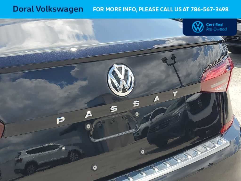 Used 2022 Volkswagen Passat 2.0T SE FWD image 14