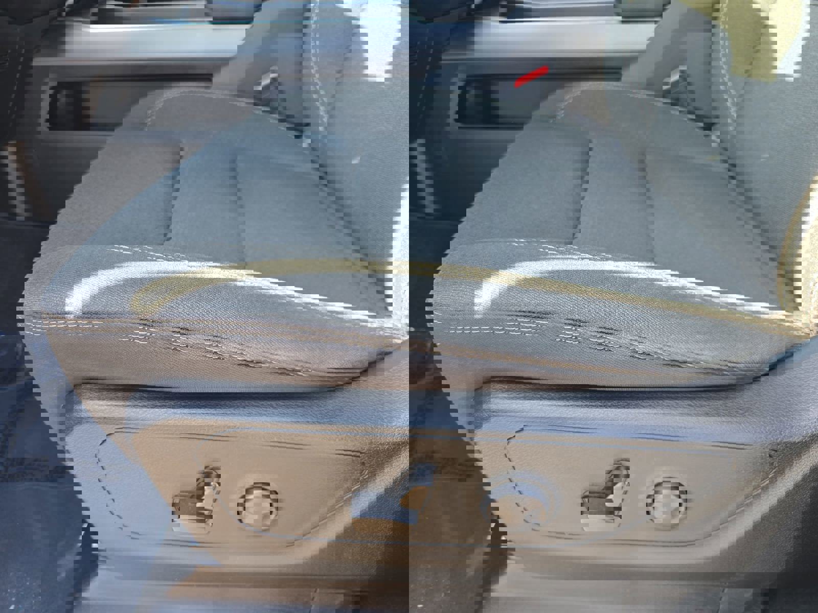 Used 2025 RAM 1500 Big Horn image 31