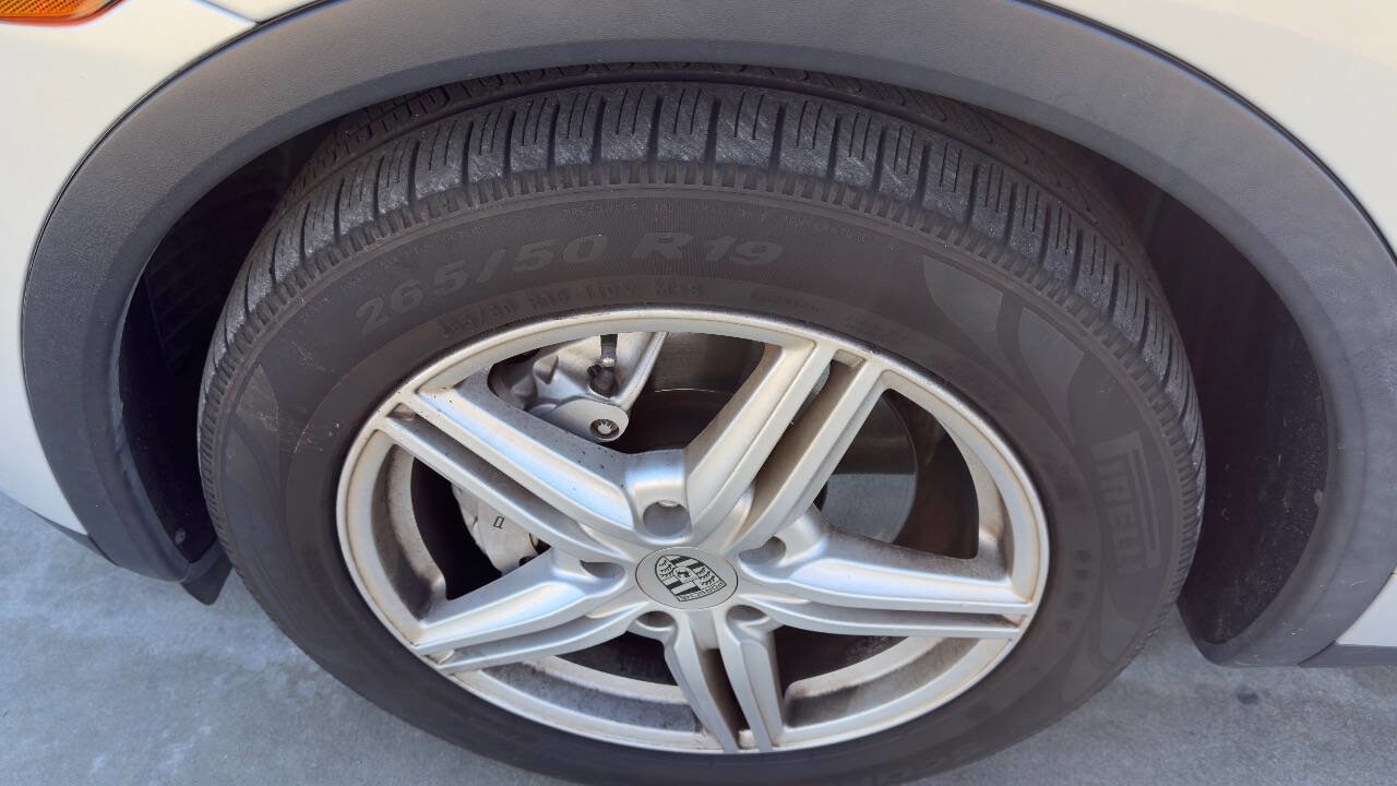 Used 2011 Porsche Cayenne S image 20