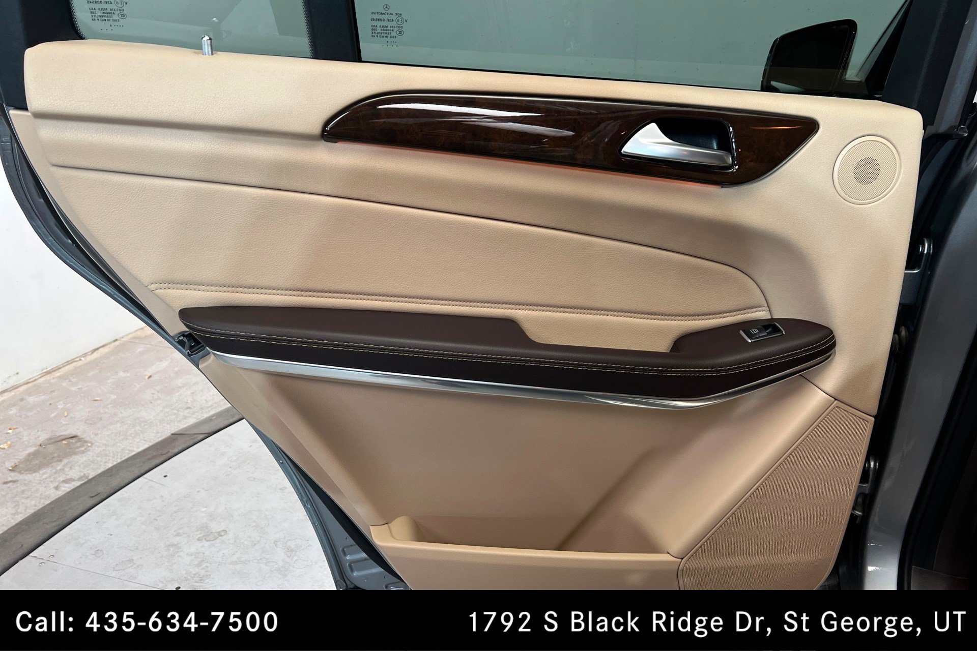 Used 2017 Mercedes-Benz GLS 550 4MATIC image 18