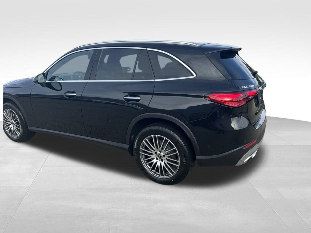 New 2026 Mercedes-Benz GLC 300 4MATIC image 3