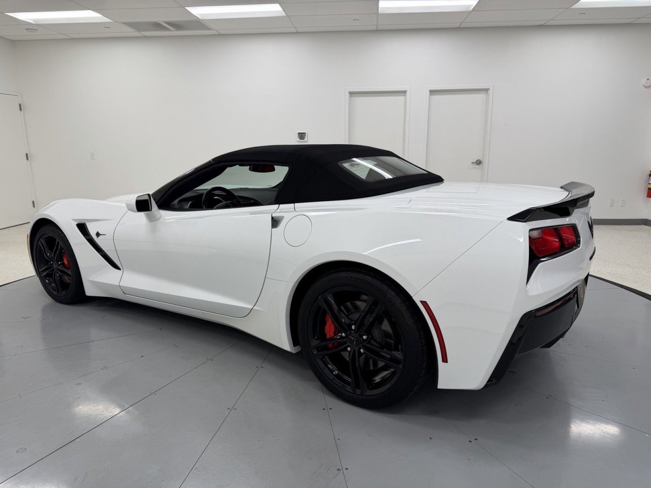 Used 2017 Chevrolet Corvette Stingray Convertible w/ 2LT Preferred Equipment Group image 5