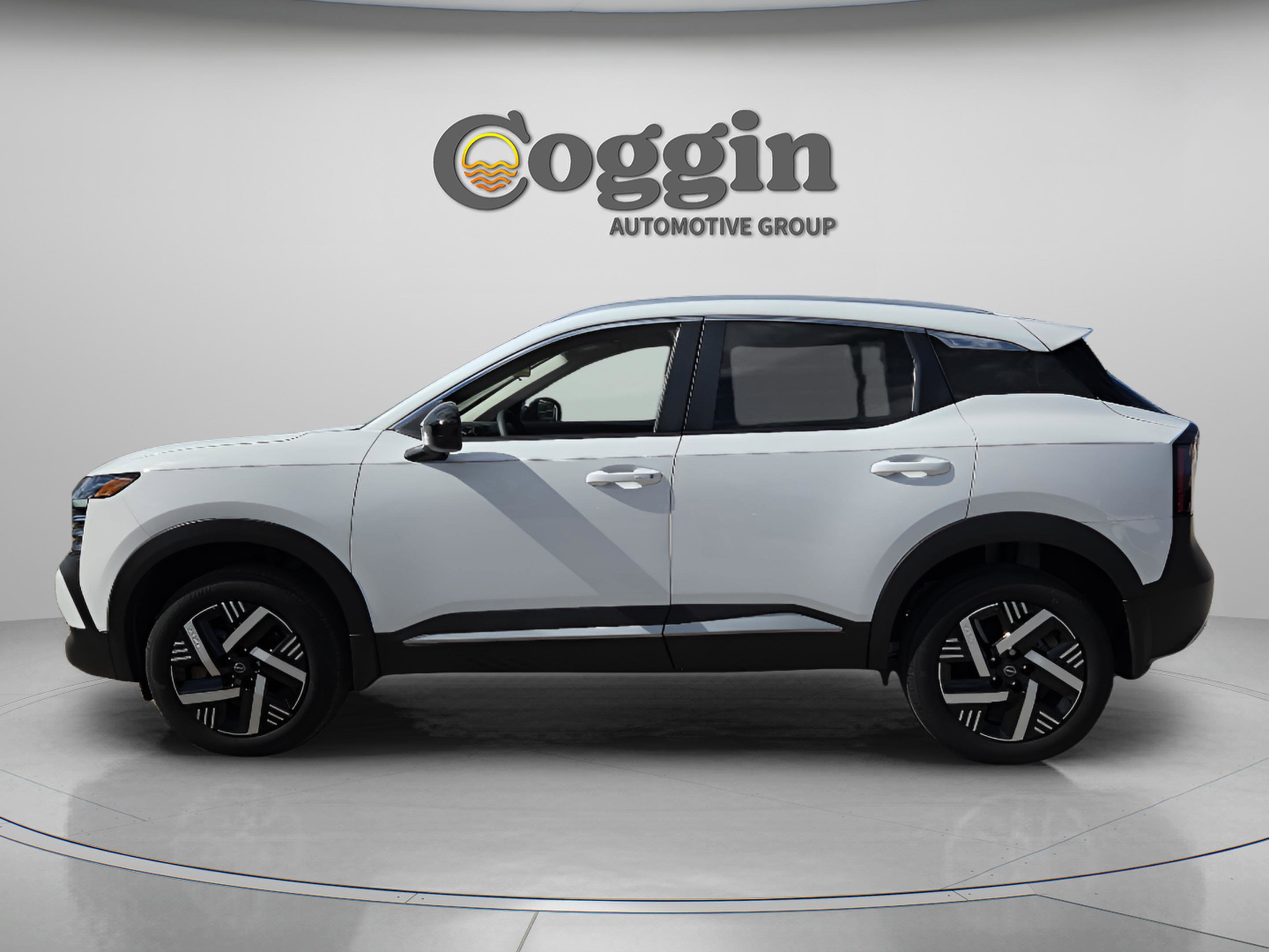 New 2026 Nissan Kicks SV image 2