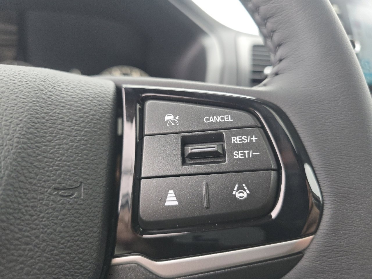 New 2026 Honda Odyssey Touring image 14