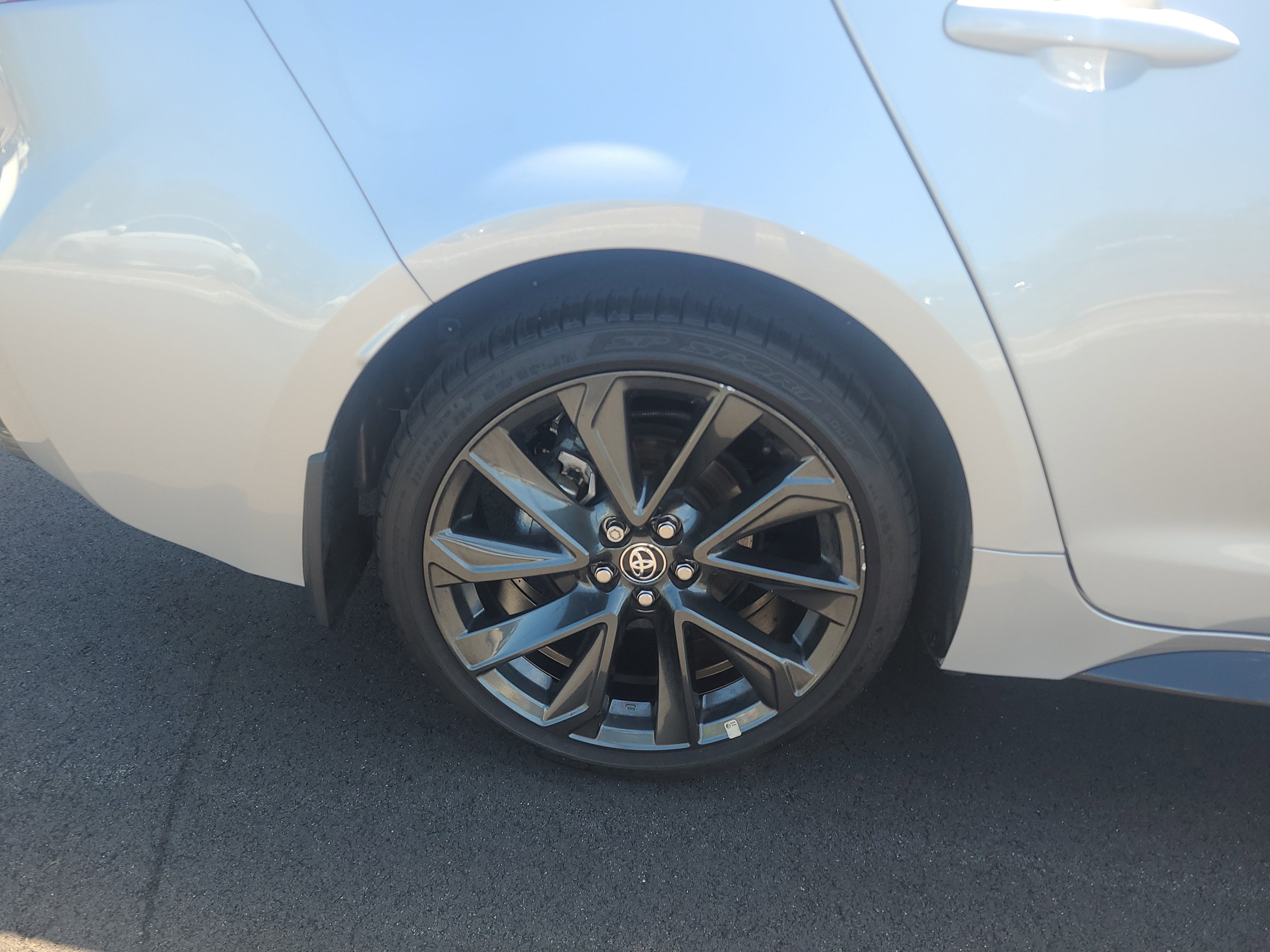 Certified 2025 Toyota Corolla SE w/ SE Premium Package FWD image 11