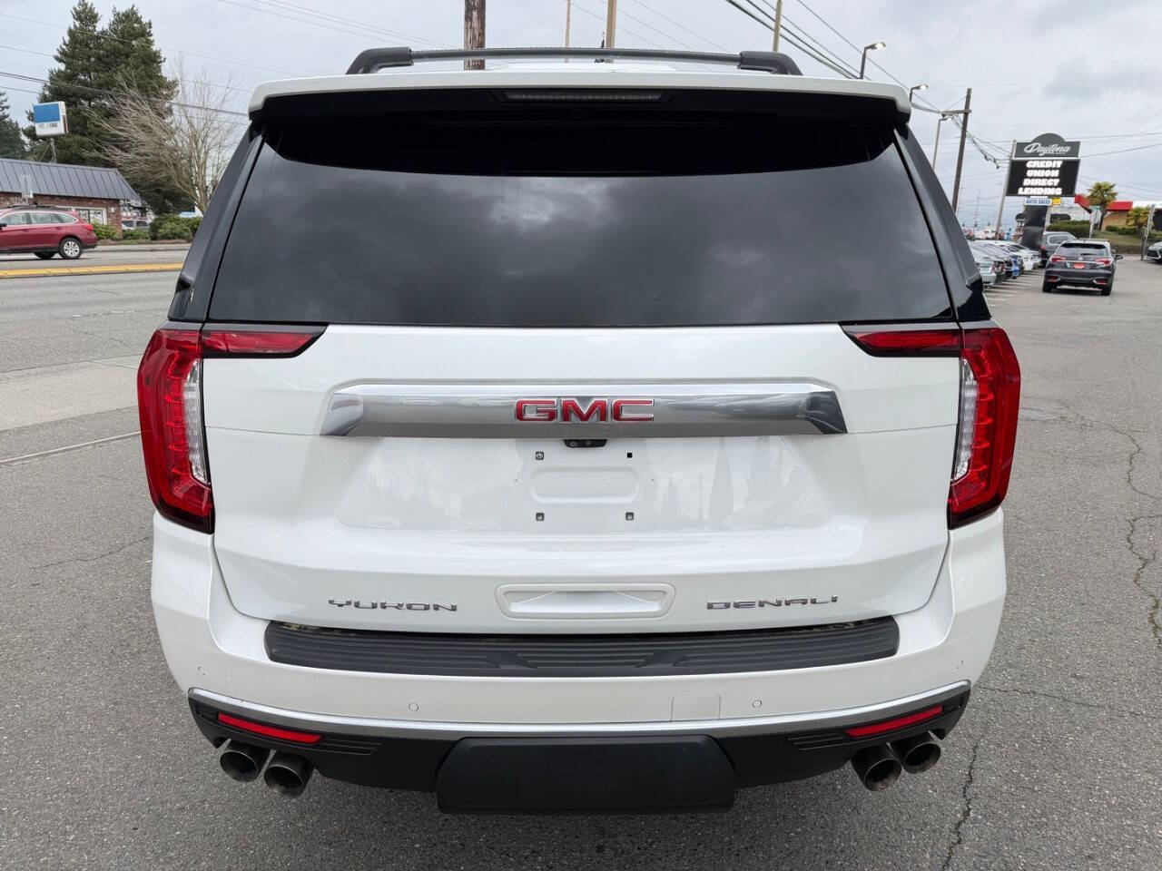Used 2021 GMC Yukon XL Denali w/ Denali Ultimate Package image 6