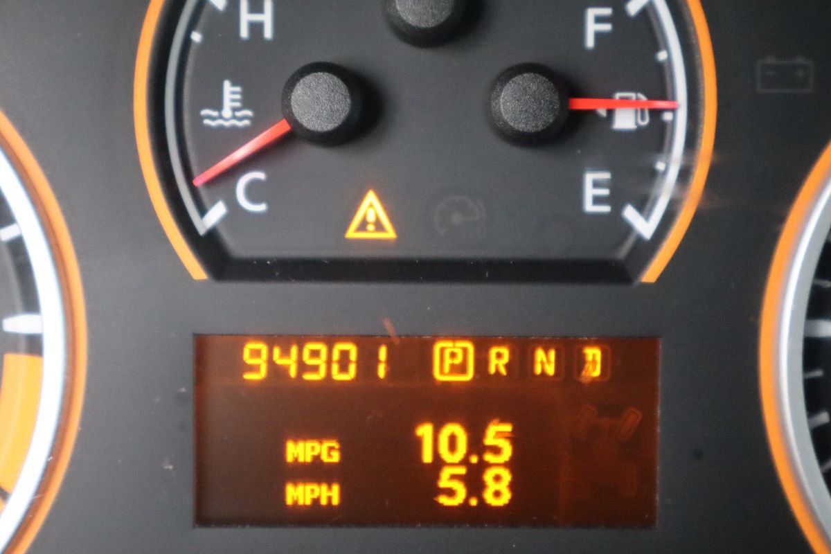 Used 2013 Nissan Titan SV w/ SV Value Truck Pkg image 45