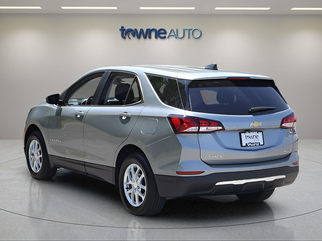 Used 2024 Chevrolet Equinox LT w/ LPO, Floor Liner Package AWD/4WD image 3
