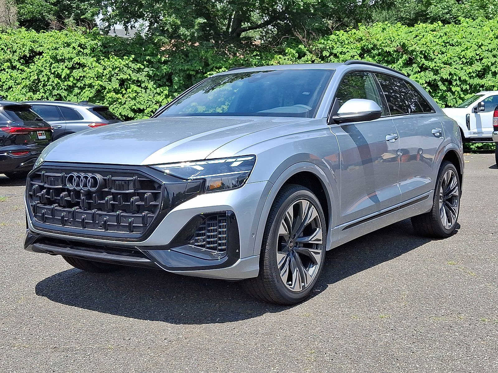 New 2025 Audi Q8 Premium image 10