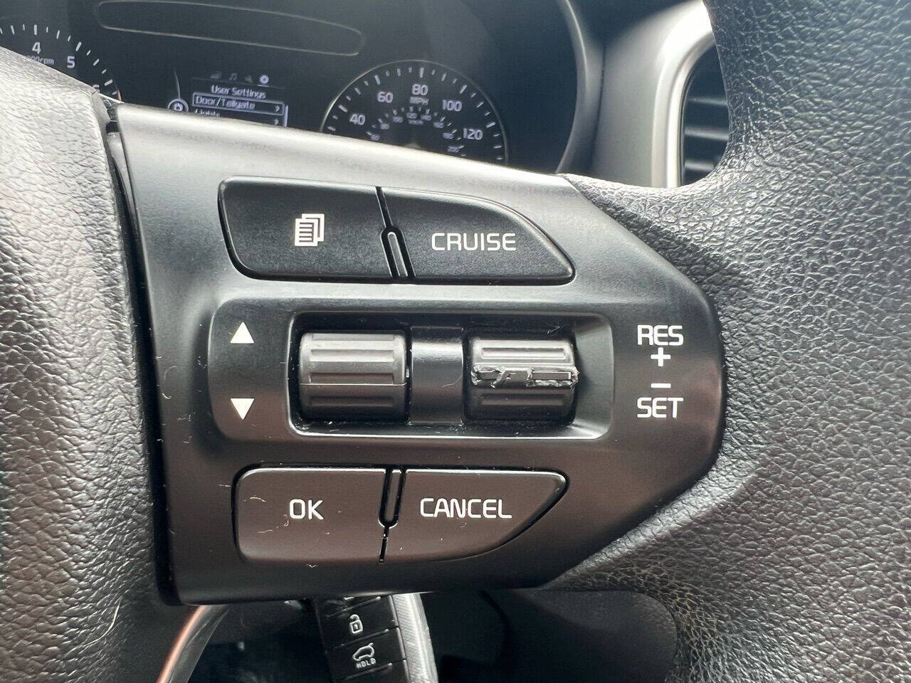 Used 2017 Kia Sorento L FWD image 15