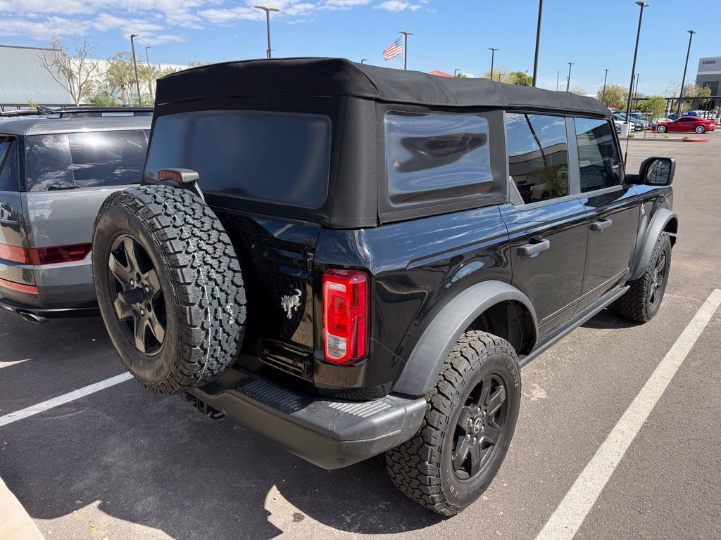Used 2022 Ford Bronco Black Diamond AWD/4WD image 4