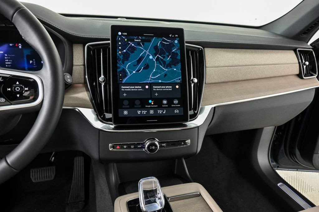 Certified 2026 Volvo XC90 B6 Plus w/ Protection Package Premier AWD/4WD image 15