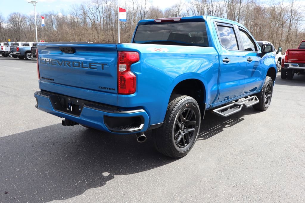 Used 2022 Chevrolet Silverado 1500 Custom w/ LPO, Dark Essentials Package image 26