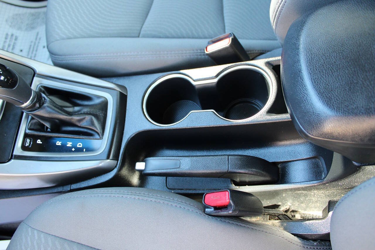 Used 2015 Hyundai Elantra SE FWD image 27