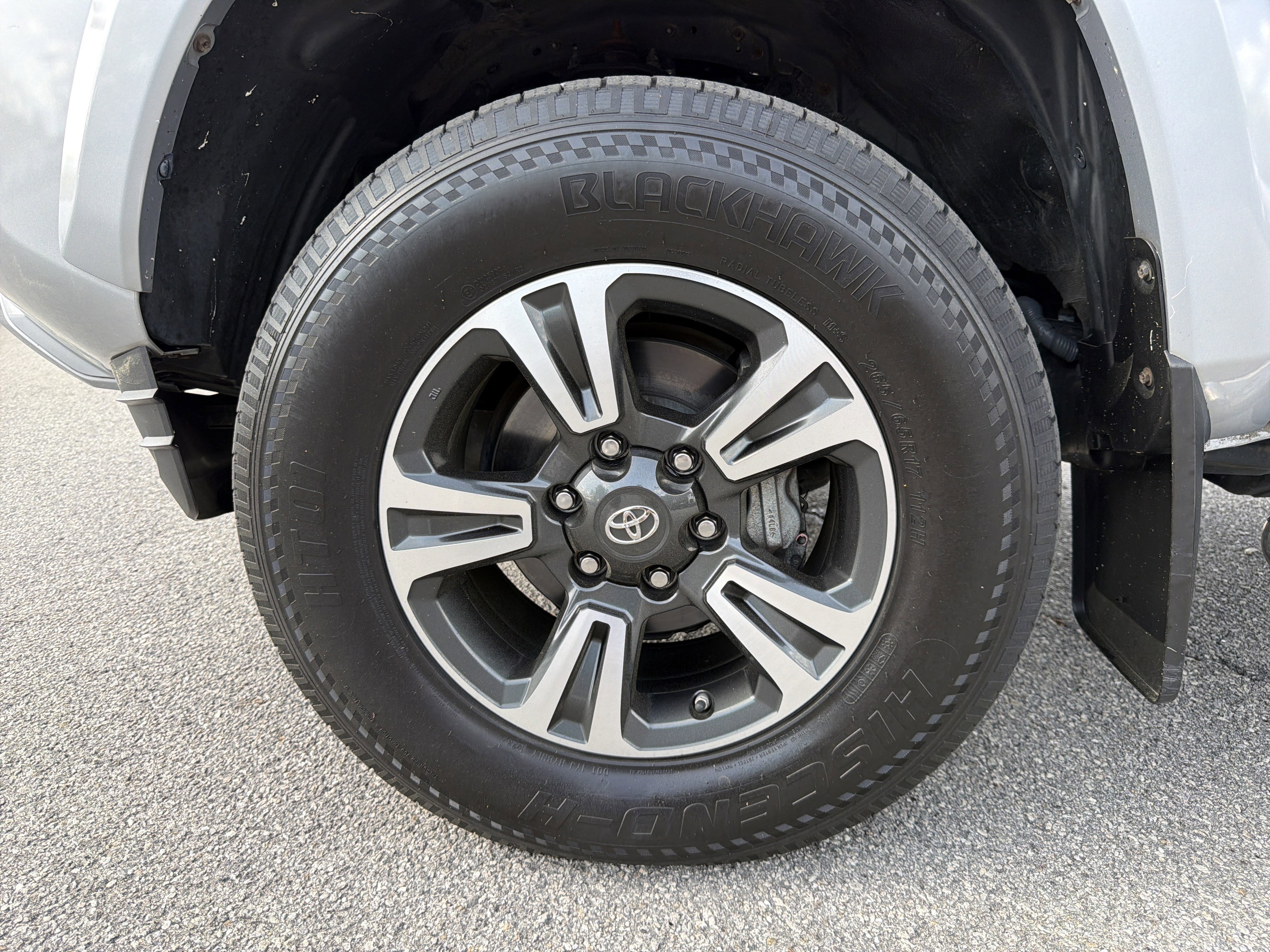 Used 2019 Toyota Tacoma TRD Sport image 21