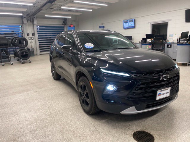 New 2026 Chevrolet Blazer LT w/ Convenience Package AWD/4WD image 3