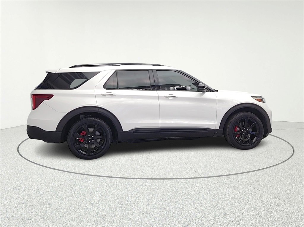 Used 2020 Ford Explorer ST w/ ST Street Pack image 8