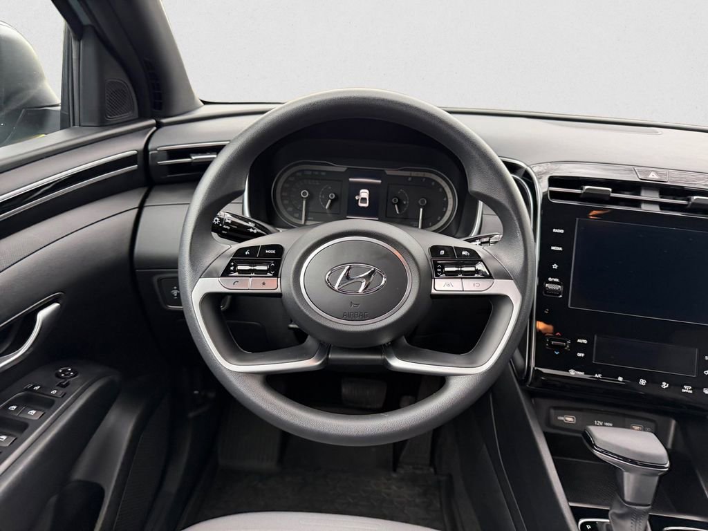 Certified 2024 Hyundai Santa Cruz SEL image 9