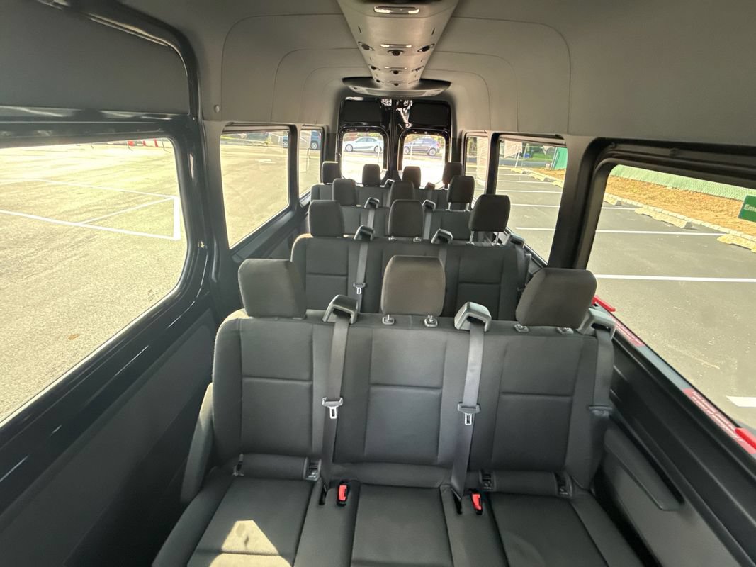 Used 2025 Mercedes-Benz Sprinter 2500 image 1