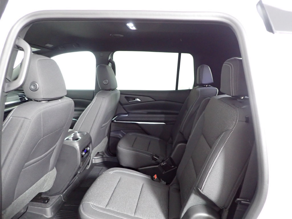 New 2027 Chevrolet Traverse LT w/ Driver Confidence Package AWD/4WD image 32