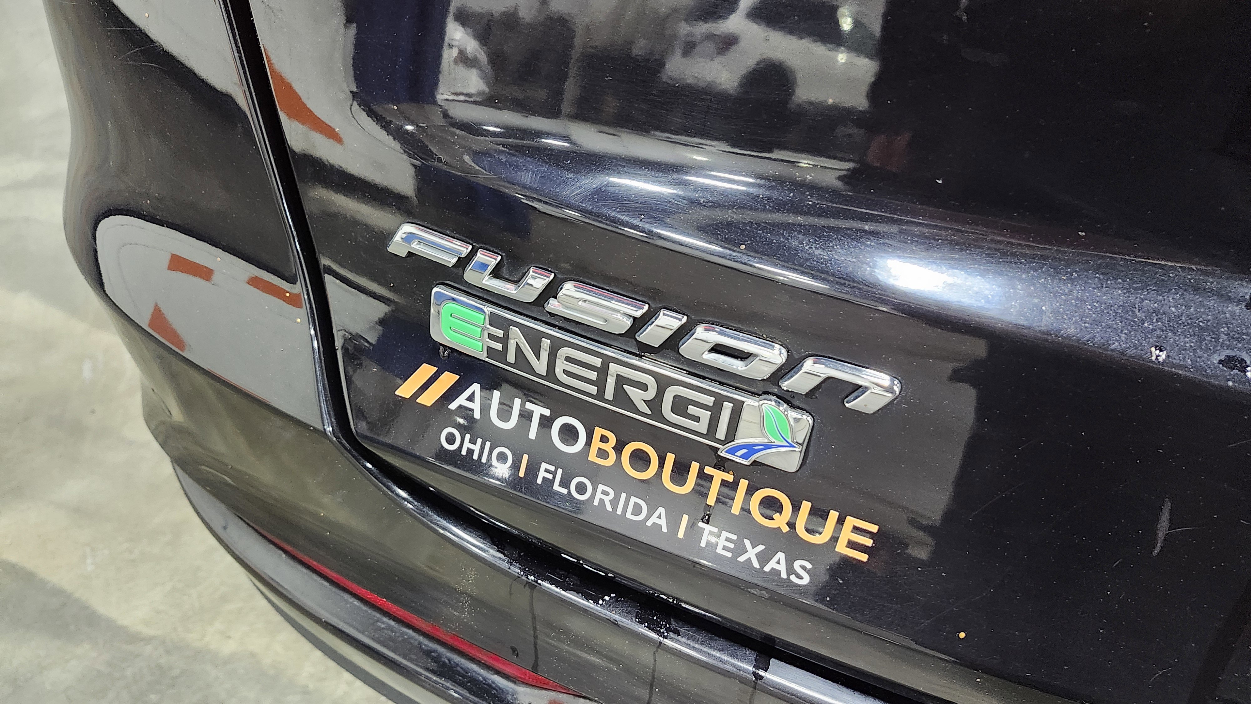 Used 2019 Ford Fusion Energi Titanium image 23