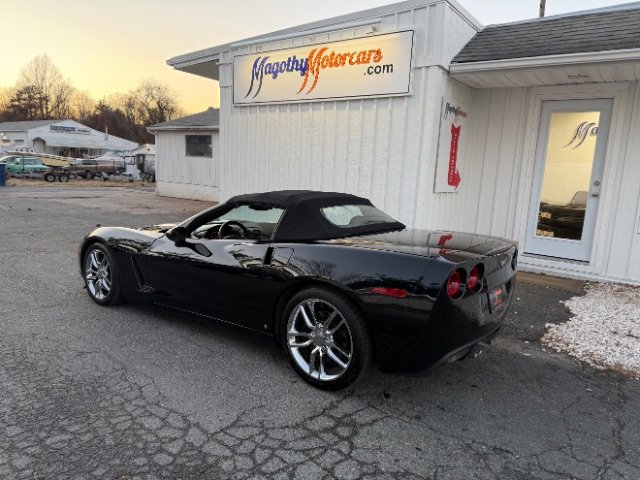 Used 2006 Chevrolet Corvette Convertible w/ Preferred Equipment Group image 5