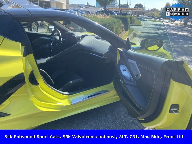Used 2022 Chevrolet Corvette Stingray Premium Conv w/ Z51 Performance Package image 37