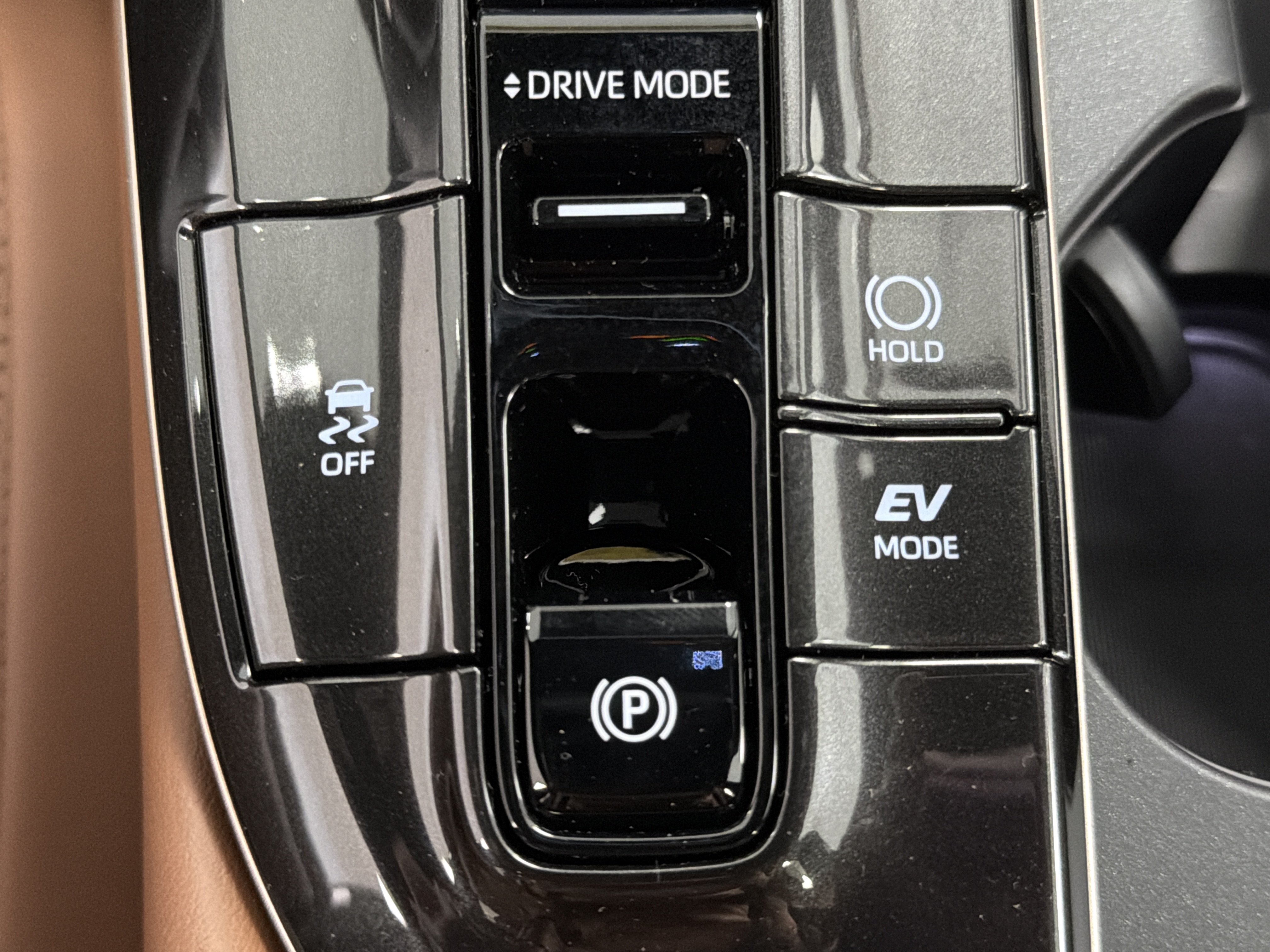 New 2026 Toyota Crown Signia AWD/4WD image 16
