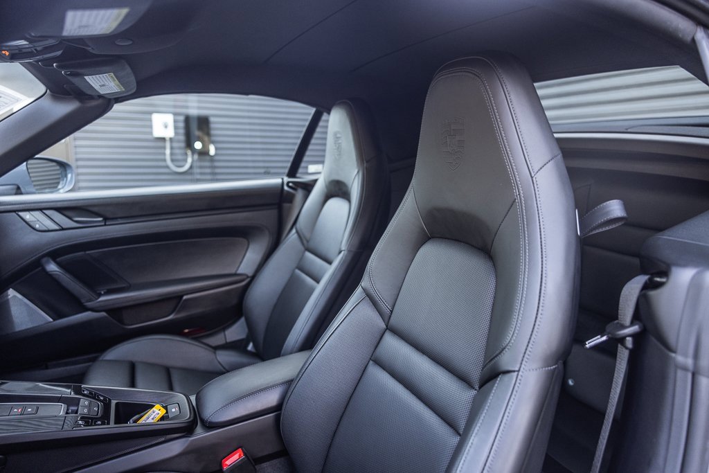 Used 2024 Porsche 911 Carrera GTS image 5