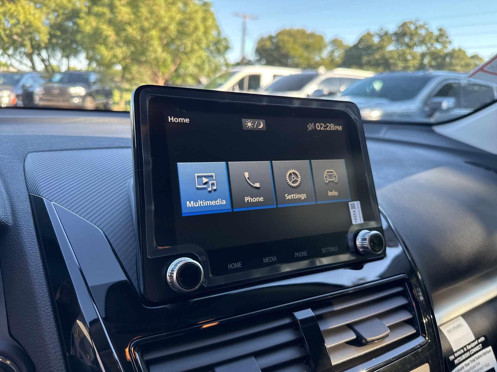 New 2025 Mitsubishi Eclipse Cross LE image 8