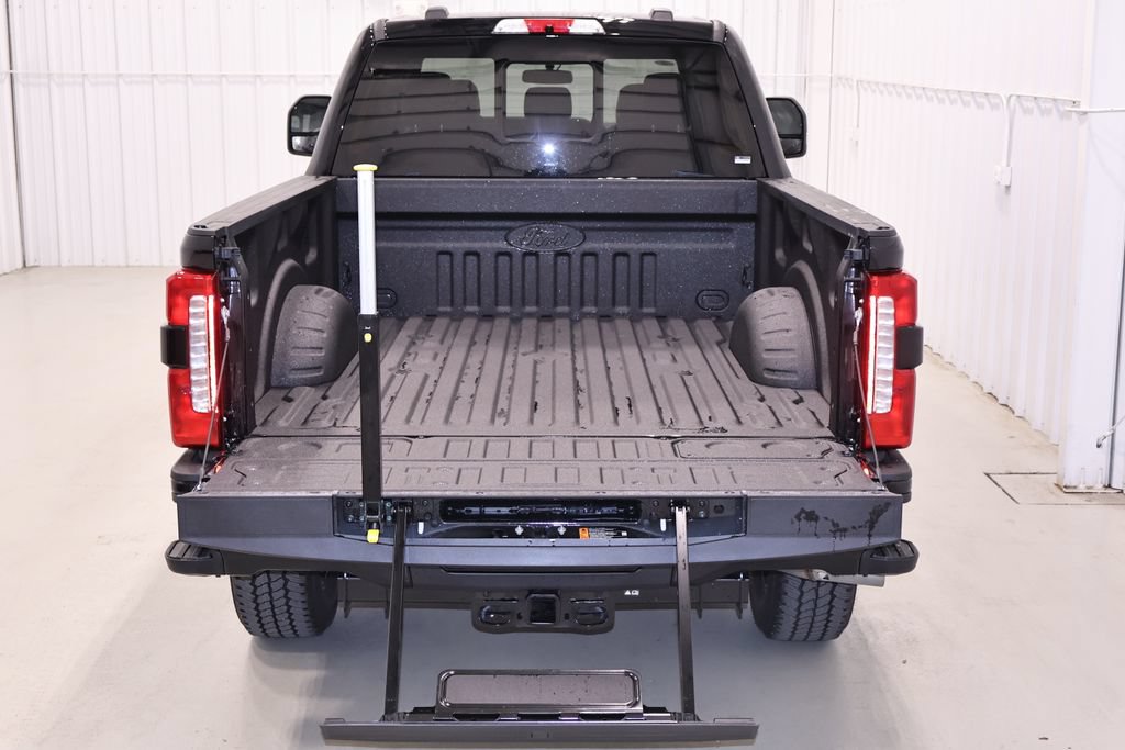 New 2026 Ford F350 Lariat w/ Black Appearance Package AWD/4WD image 38
