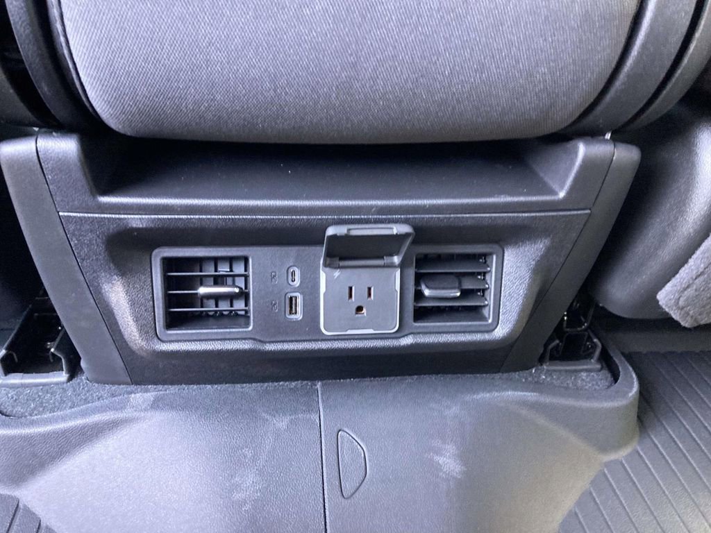 New 2026 Chevrolet Silverado 1500 LT w/ Z71 Off-Road Package image 14